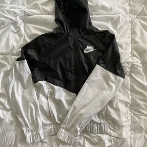 nike windbreaker